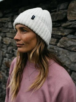 Online Finisterre Asowen Chunky Rib Beanie