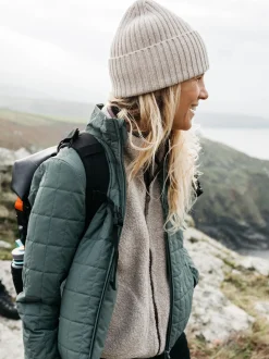 Hot Finisterre Carrack Beanie