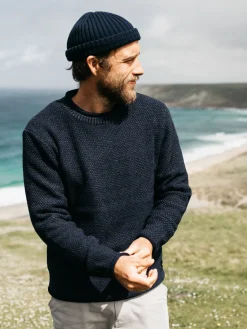 Discount Finisterre Men's Barents Sweater Indigo