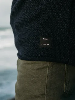 Discount Finisterre Men's Barents Sweater Indigo