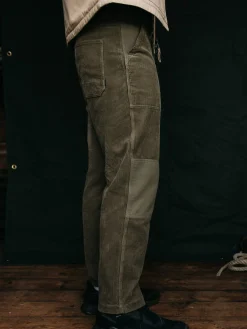 Fashion Finisterre Men's Basset Cord Trouser Olive