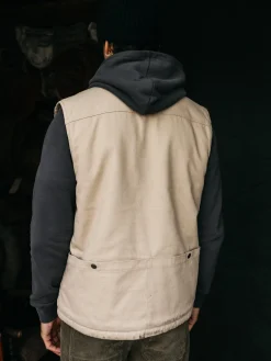 Discount Finisterre Men's Berings Vest Flint