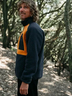 New Finisterre Men's Bolster 1/4 Zip Fleece Navy/HarvestGold