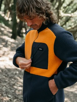 New Finisterre Men's Bolster 1/4 Zip Fleece Navy/HarvestGold