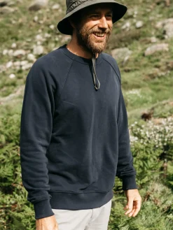 Hot Finisterre Men's Coho Sweatshirt Navy