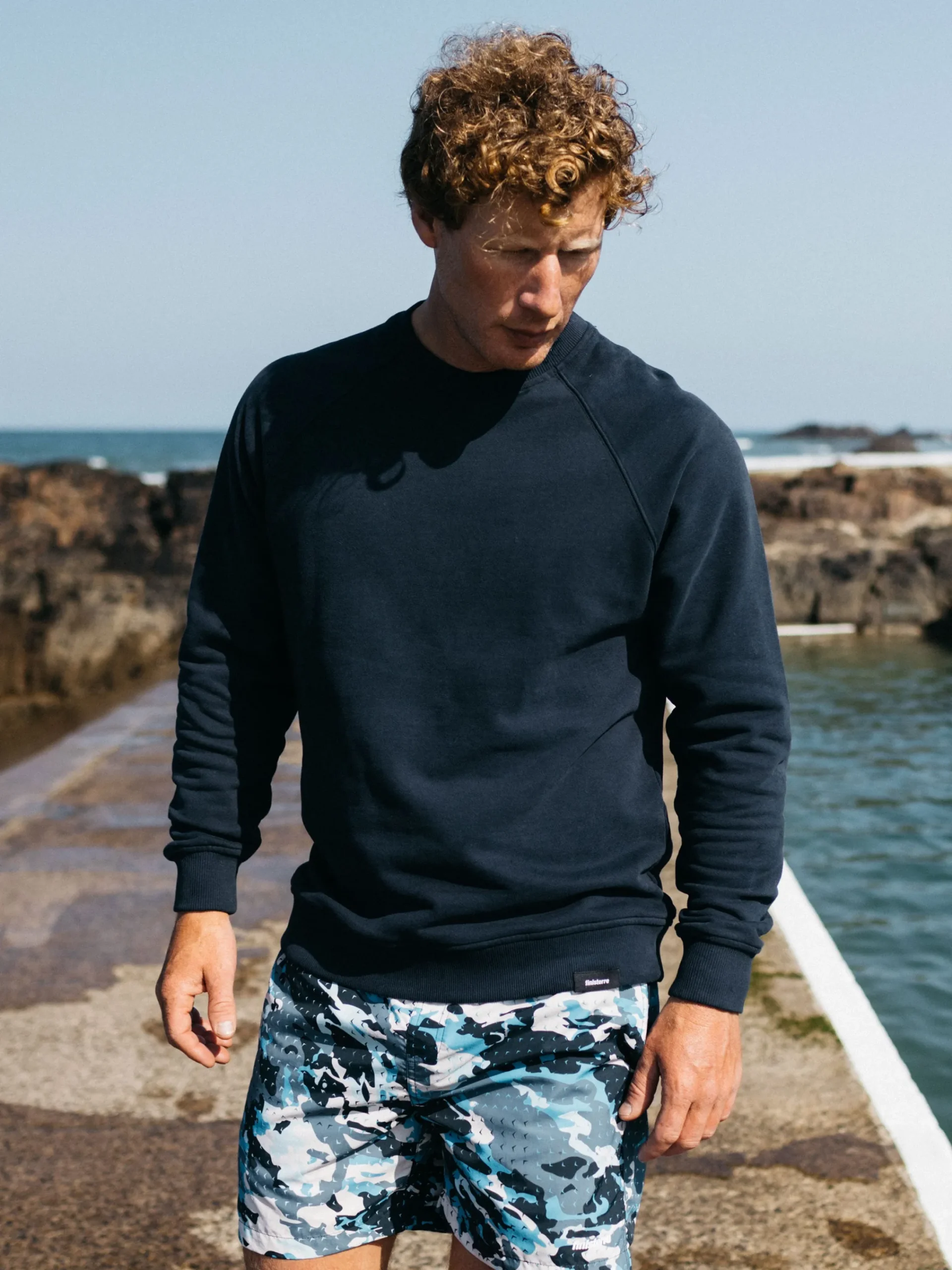 Hot Finisterre Men's Coho Sweatshirt Navy