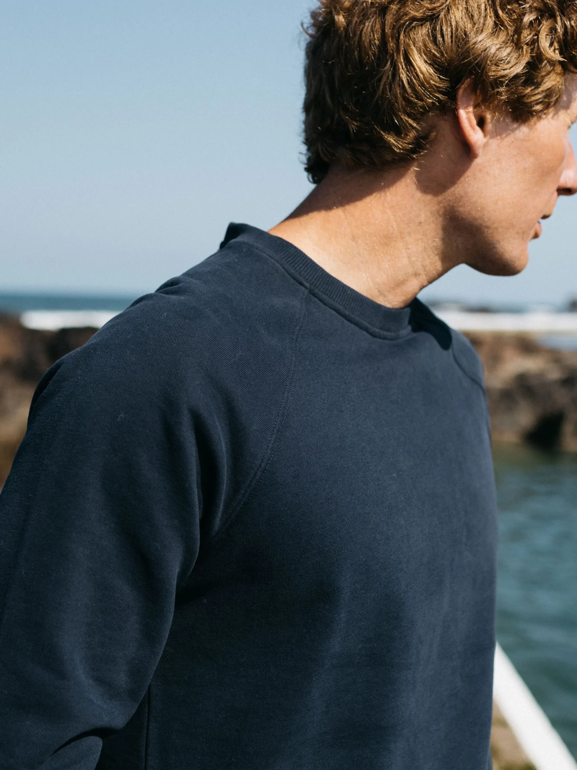 Hot Finisterre Men's Coho Sweatshirt Navy