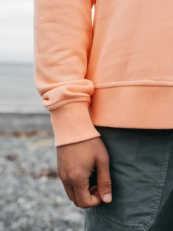 Hot Finisterre Men's Coho Sweatshirt ReefPink