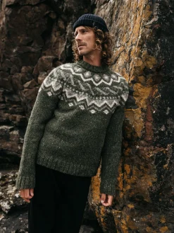 Best Sale Finisterre Men's Cormoran Fair Isle Sweater Olive