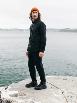 New Finisterre Men's Gylly Shirt Black