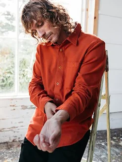 Hot Finisterre Men's Gylly Shirt DarkRosewood
