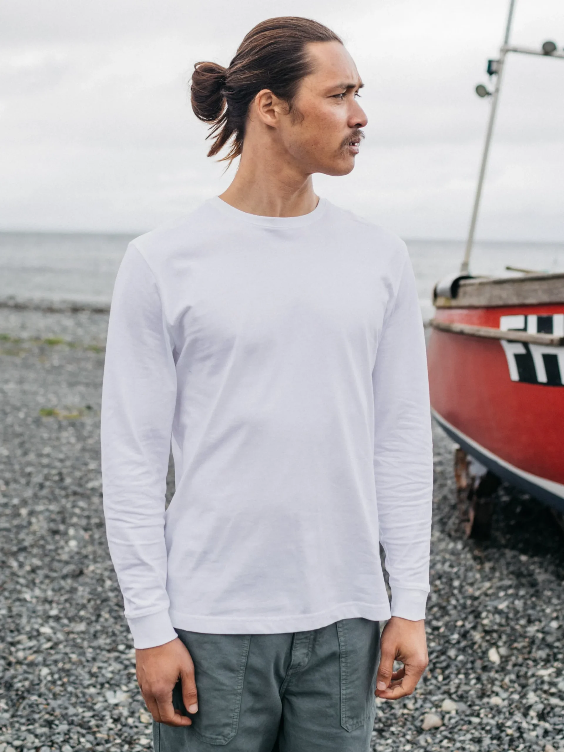Discount Finisterre Men's Harlyn Long Sleeve T-Shirt White