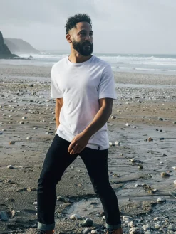 Fashion Finisterre Men's Harlyn T-Shirt White