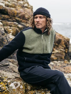 Shop Finisterre Men's Hegen 1/4 Zip Wool Fleece WillowGreen/Navy