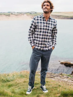 Hot Finisterre Men's Koerner Pant AirforceBlue