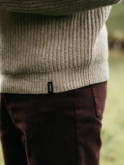 Hot Finisterre Men's Mora Knit Sweater Oatmeal