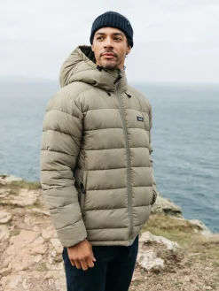 Store Finisterre Men's Nebulas Insulated Jacket WillowGreen