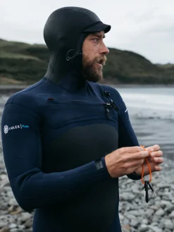 Hot Finisterre Men's Nieuwland 5.5/4.5mm Yulex® Chest Zip Hooded Wetsuit Ink