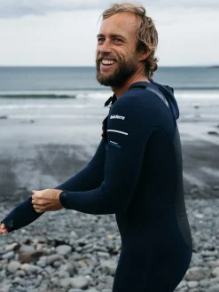 Hot Finisterre Men's Nieuwland 5.5/4.5mm Yulex® Chest Zip Hooded Wetsuit Ink