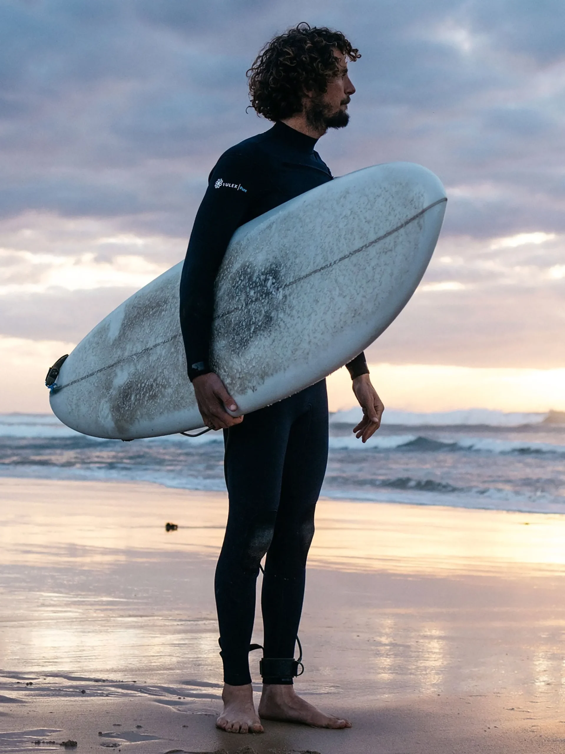 Flash Sale Finisterre Men's Nieuwland 3.5/2.5mm Yulex® Chest Zip Wetsuit Ink