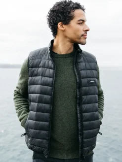 Online Finisterre Men's Nimbus Insulated Vest Black
