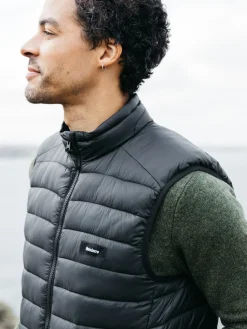 Online Finisterre Men's Nimbus Insulated Vest Black