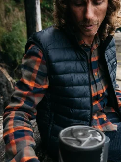 Online Finisterre Men's Nimbus Insulated Vest Black
