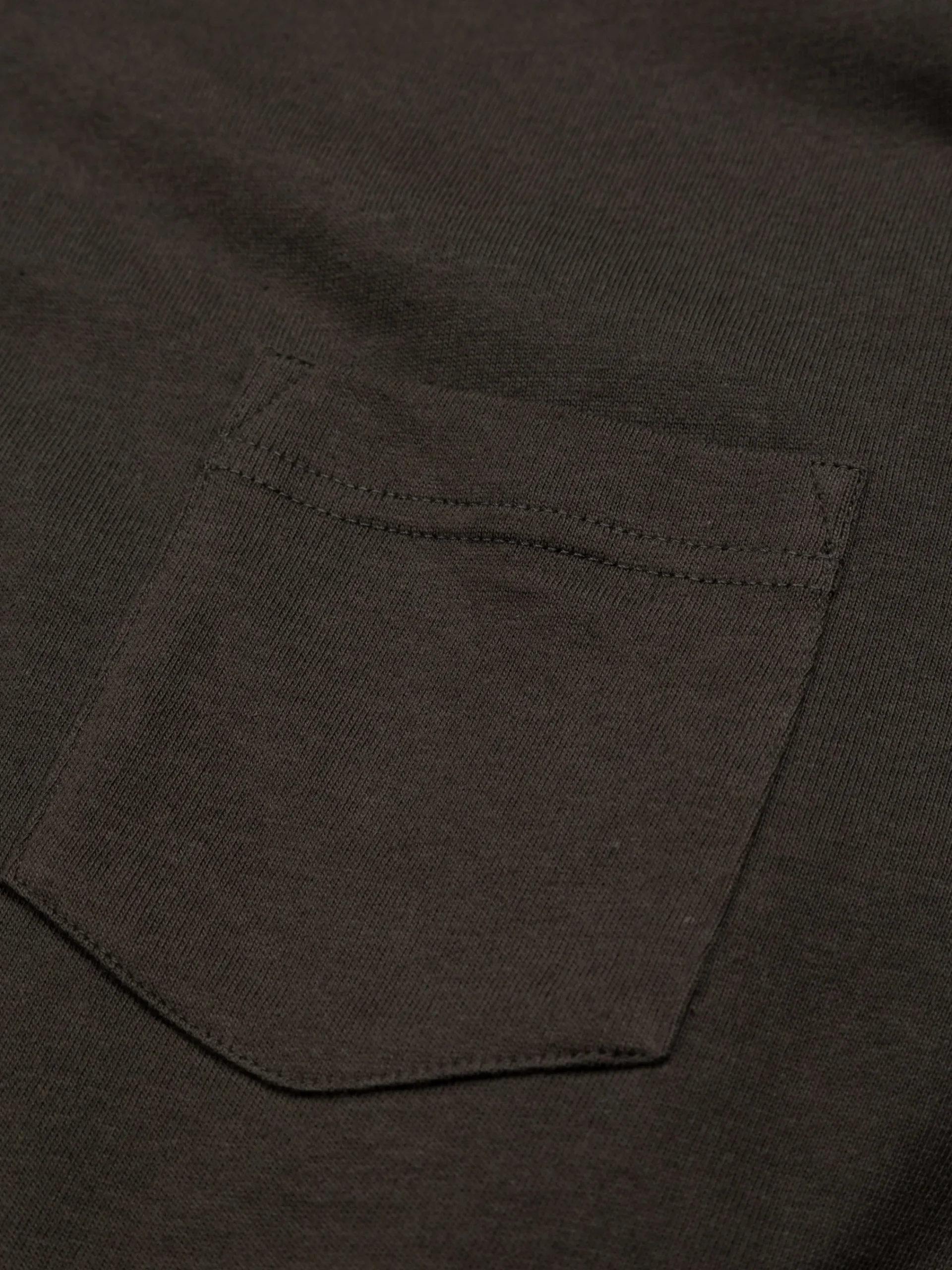 Cheap Finisterre Men's Orca Recycled Pocket Long Sleeve T-Shirt RavenBlack