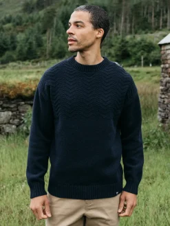 Online Finisterre Men's RNLI Polperro Sweater Navy