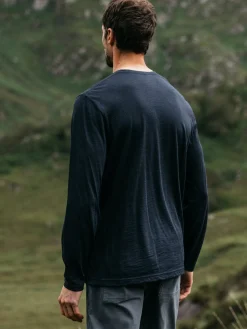 New Finisterre Men's Seeker Merino Long Sleeve T-Shirt Navy