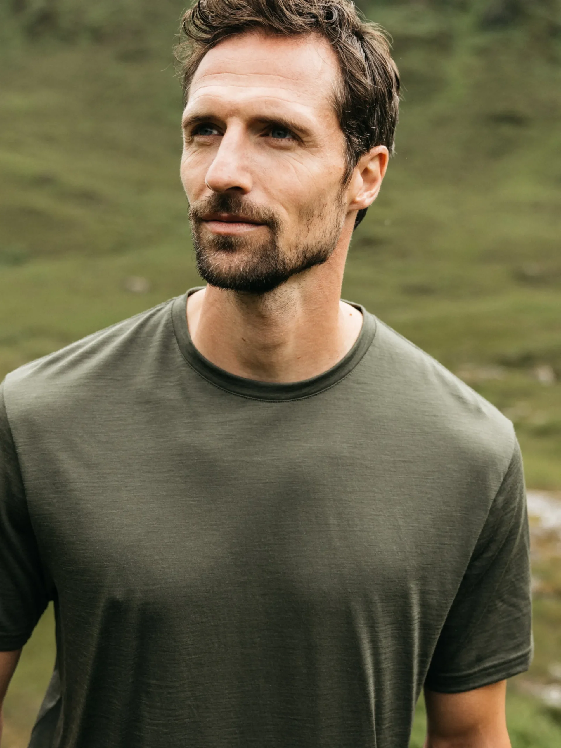 Clearance Finisterre Men's Seeker Merino T-Shirt Olive