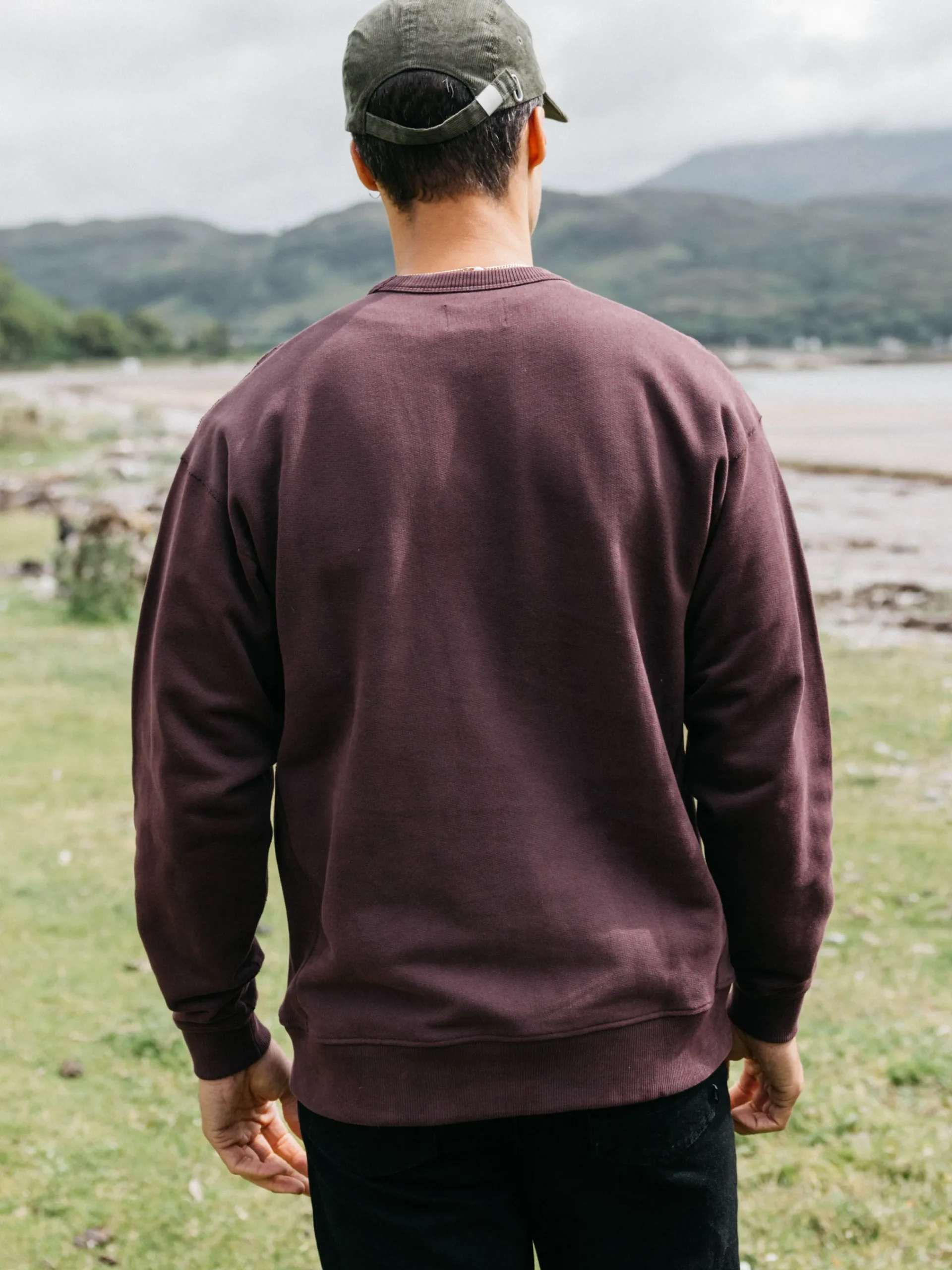New Finisterre Men's Serpentine Sweatshirt BlackCherry