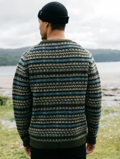 New Finisterre Men's Shetland Fair Isle Sweater Multi