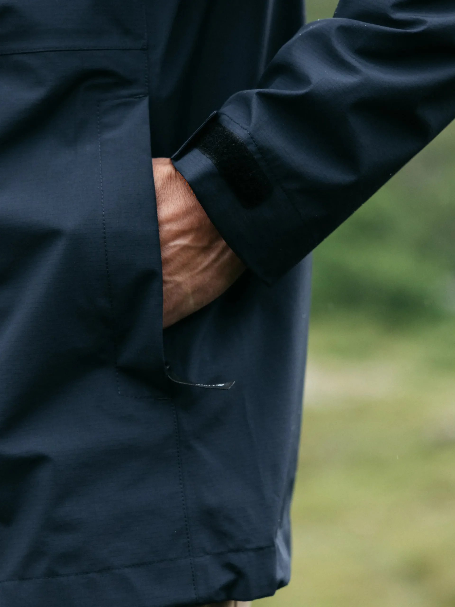 Outlet Finisterre Men's Skybird Waterproof Jacket Navy