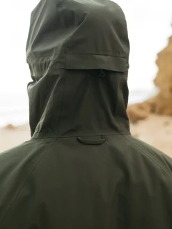 Hot Finisterre Men's Skybird Waterproof Jacket Olive