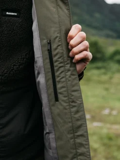 Fashion Finisterre Men's Stormbird Waterproof Jacket Olive