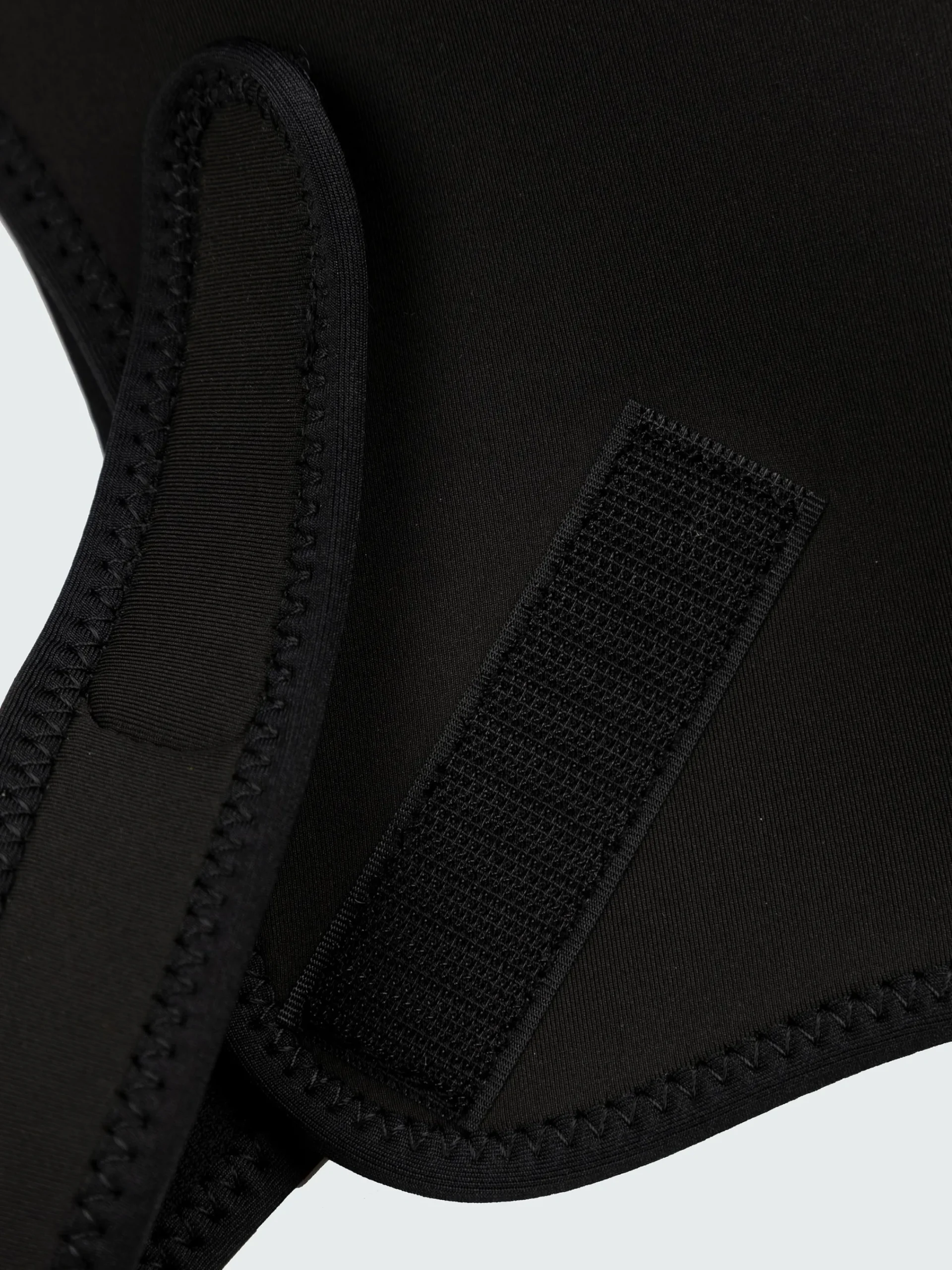 Fashion Finisterre Nieuwland 2mm Yulex® Cap Black
