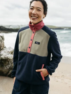 Cheap Finisterre Women's Axiom 1/4 Snap Fleece Navy/Rouge/WillowGreen