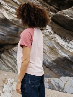 Flash Sale Finisterre Women's Bailey T-Shirt PinkSmoke/Rouge