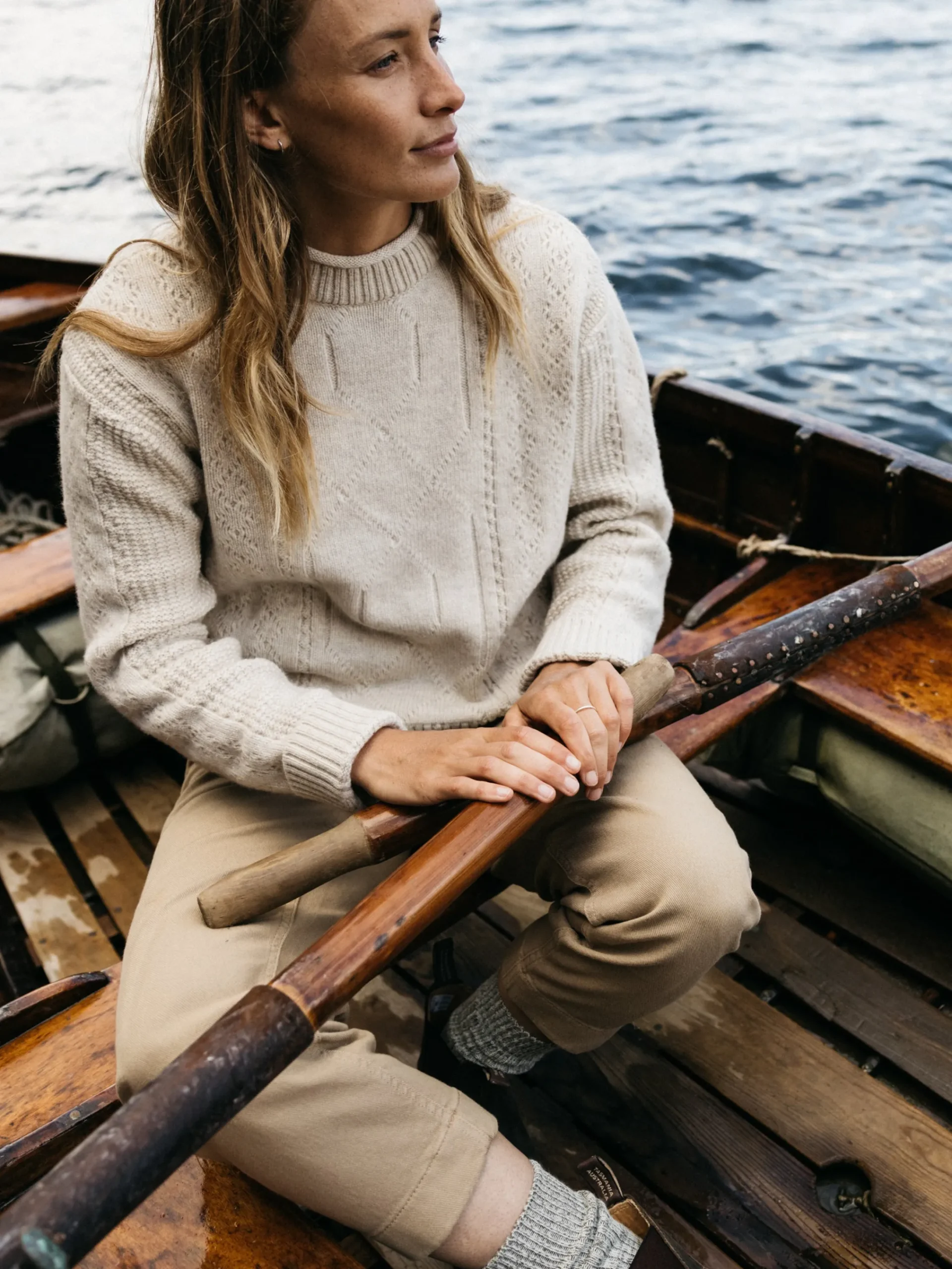 Discount Finisterre Women's Berneray Cable Crew Sweater PebbleGrey