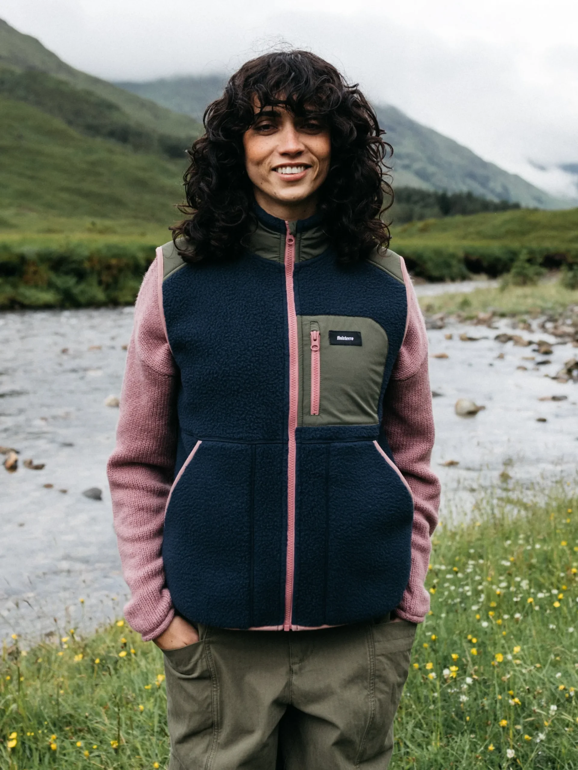 Sale Finisterre Women's Bolster Fleece Vest Navy/Olive