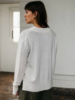 New Finisterre Women's Cavan Ribbed Knit Sweater Ecru
