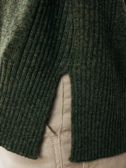 Store Finisterre Women's Cavan Ribbed Knit Sweater Olive