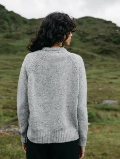 Fashion Finisterre Women's Farne Crew Neck Knit Sweater GreyMarl