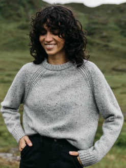 Fashion Finisterre Women's Farne Crew Neck Knit Sweater GreyMarl