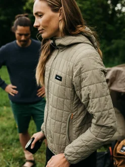Best Sale Finisterre Women's Firecrest Hooded Jacket WillowGreen