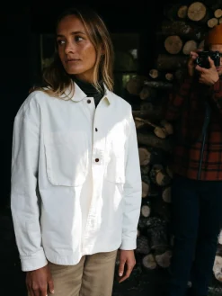 Sale Finisterre Women's Gwavas Overshirt Ecru