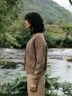 New Finisterre Women's Mora Knit Cardigan EarthBrown