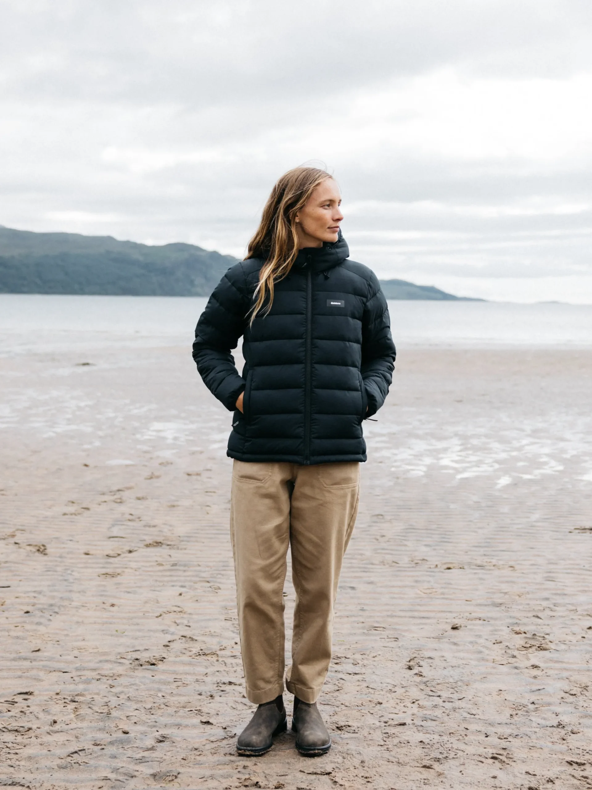 Best Sale Finisterre Women's Nebulas Insulated Jacket Black