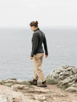 Sale Finisterre Women's Seeker Merino High Neck T-Shirt Raven